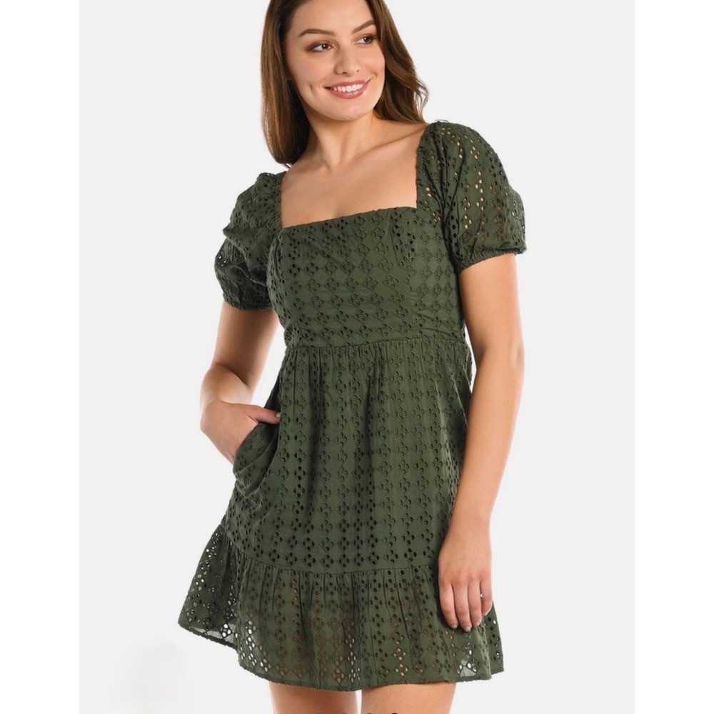 La Blanca Saltwater Sands Olive Green Eyelet Cover Up Mini Dress size Medium